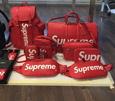 lv x supreme tas kopen